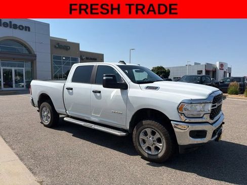 Used 2024 RAM 2500 Big Horn AWD/4WD image 3