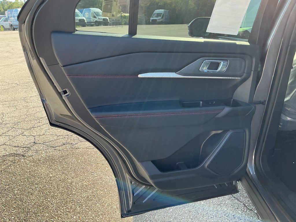 New 2027 Ford Explorer ST AWD/4WD image 24