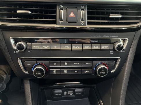 Used 2018 Kia Optima EX w/ Technology Package image 24