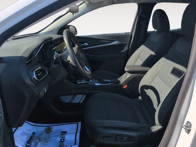 Used 2023 Chevrolet Bolt EUV LT w/ Comfort Package FWD image 11