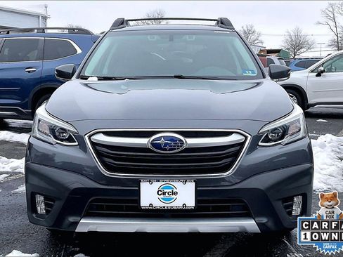 Used 2020 Subaru Outback Limited image 3