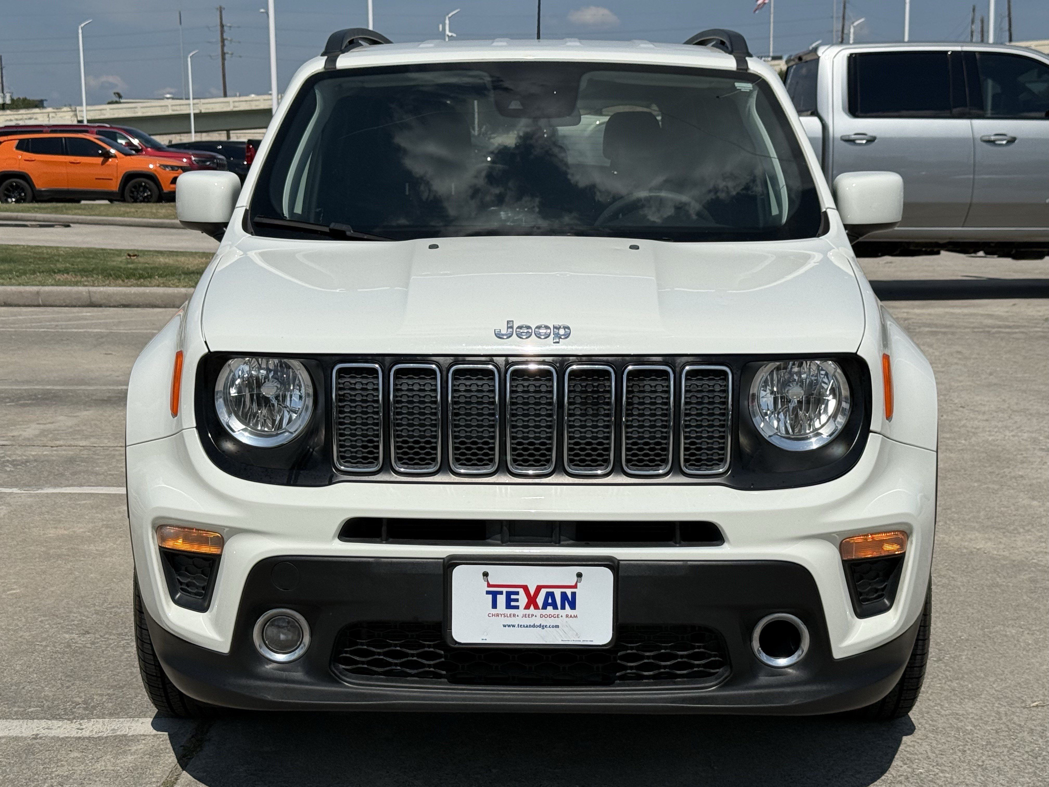 Used 2021 Jeep Renegade Latitude FWD image 10