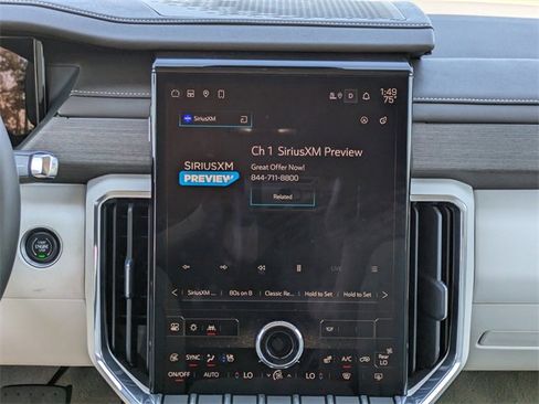 Used 2024 GMC Acadia Denali w/ Super Cruise Package image 19