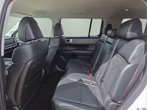 Used 2026 Hyundai Santa Fe SEL image 17