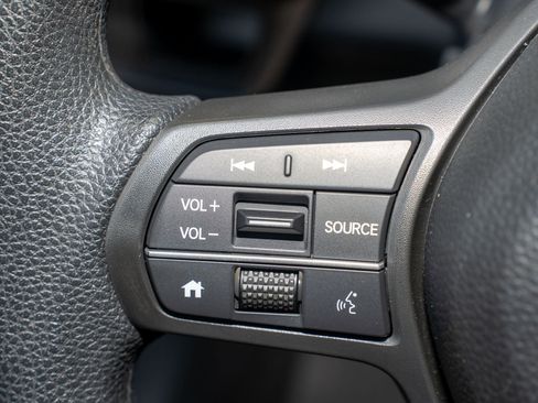 Certified 2023 Honda HR-V LX image 29