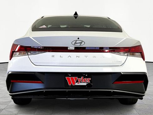 New 2026 Hyundai Elantra Limited FWD image 5