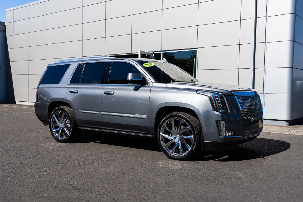 Used 2018 Cadillac Escalade Platinum AWD/4WD image 31