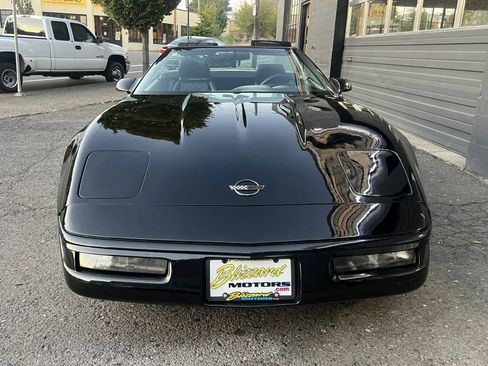Used 1991 Chevrolet Corvette Convertible image 10