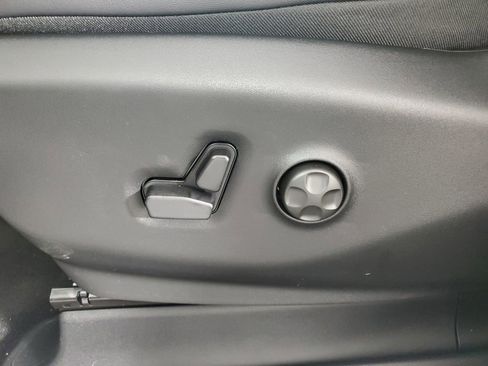 New 2026 Chrysler Pacifica Select image 29