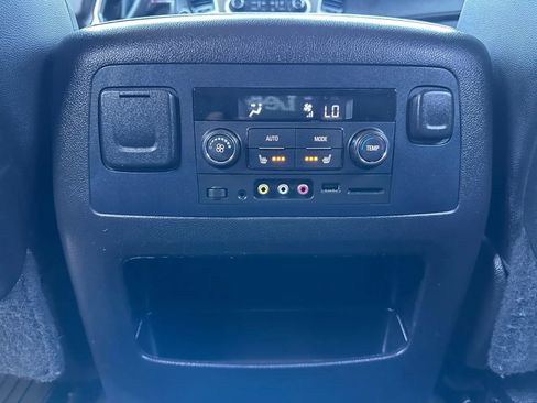 Used 2015 Chevrolet Tahoe LT image 19