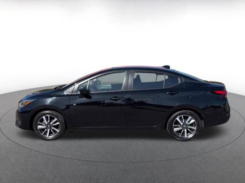 Used 2025 Nissan Versa SV FWD image 9