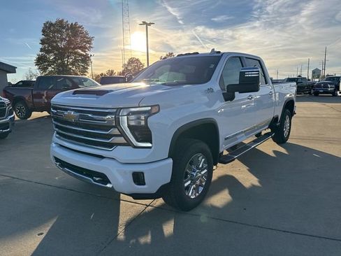 New 2026 Chevrolet Silverado 3500 High Country w/ Technology Package AWD/4WD image 3