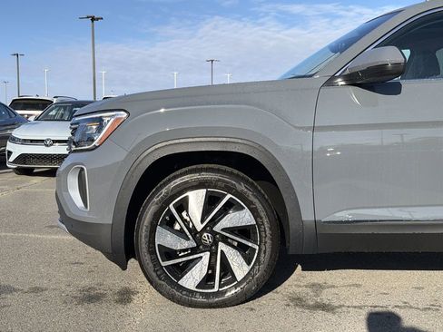 New 2026 Volkswagen Atlas SEL AWD/4WD image 9