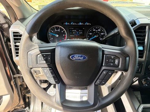 Used 2017 Ford F250 XLT w/ XLT Value Package AWD/4WD image 15