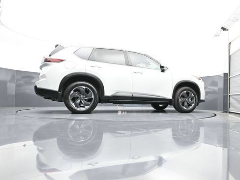 Used 2026 Nissan Rogue SV AWD/4WD image 50
