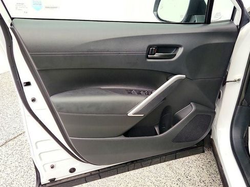 Used 2023 Toyota Corolla Cross AWD Hybrid image 10