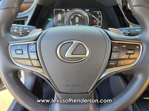 Used 2025 Lexus ES 300h w/ Premium Package FWD image 28