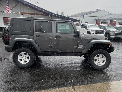 Used 2017 Jeep Wrangler Unlimited Sport w/ Quick Order Package 24S image 6