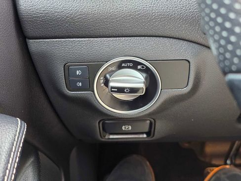 Used 2019 Mercedes-Benz GLA 250 4MATIC image 31