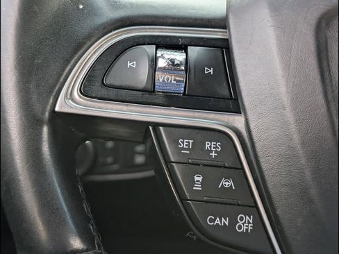 Used 2020 Lincoln Nautilus Reserve w/ Equipment Group 202A image 18