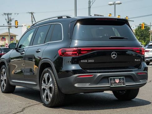 Used 2024 Mercedes-Benz EQB 350 4MATIC SUV image 5