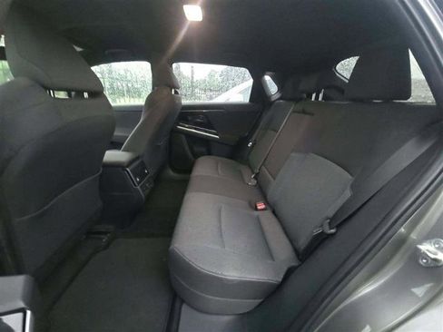 Used 2023 Toyota bZ4X AWD image 9