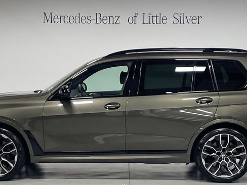 Used 2024 BMW X7 M60i w/ Climate Comfort Package AWD/4WD image 2