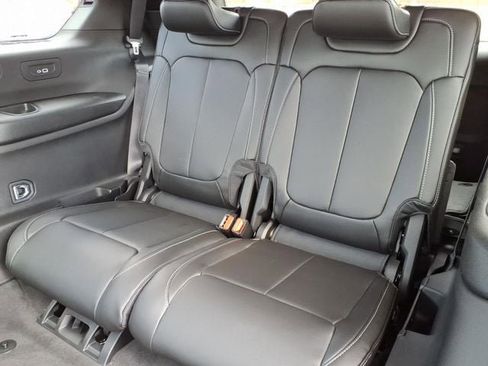 New 2026 Jeep Grand Cherokee L Limited AWD/4WD image 10