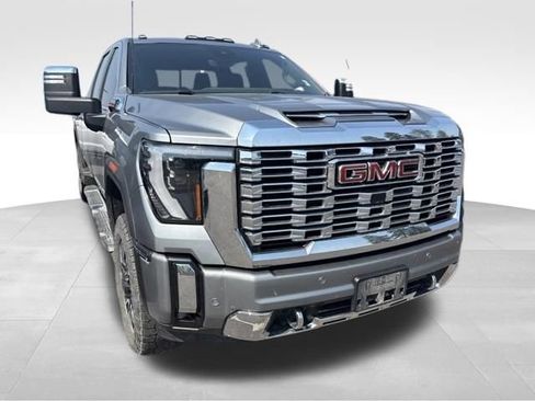 Used 2024 GMC Sierra 3500 Denali w/ Denali Reserve Package AWD/4WD image 16