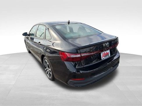 Used 2025 Volkswagen Jetta Sport image 8