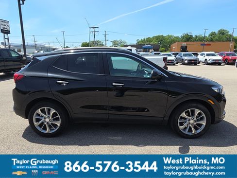 Certified 2023 Buick Encore GX Select w/ Experience Buick Package FWD image 9