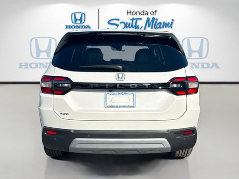 New 2025 Honda Pilot EX-L image 6