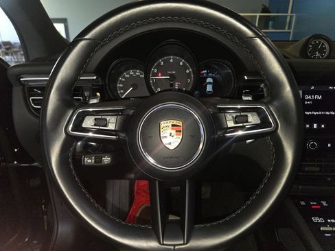 Used 2023 Porsche Macan AWD/4WD image 14