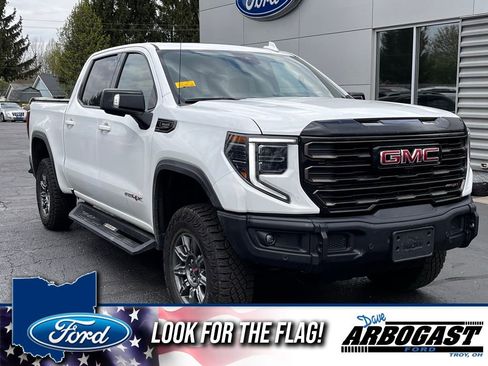 Used 2025 GMC Sierra 1500 AT4X image 1