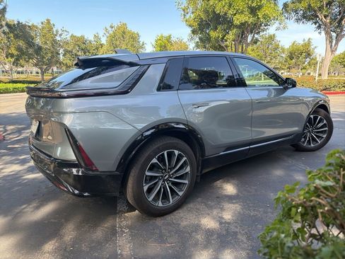 Used 2024 Cadillac Lyriq Sport image 5