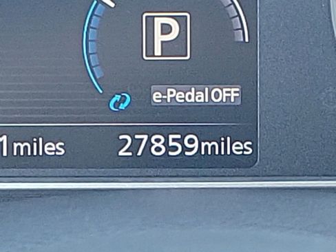 Used 2021 Nissan Leaf SV Plus image 24