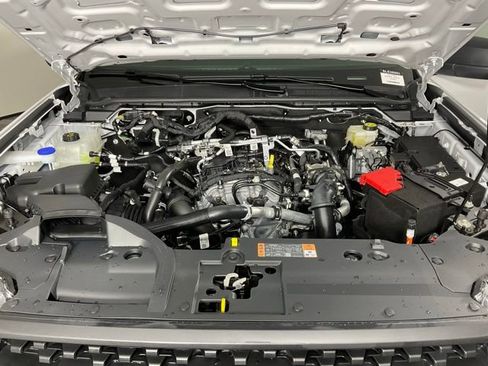 New 2025 Ford Ranger XLT w/ Equipment Group 301A High image 9