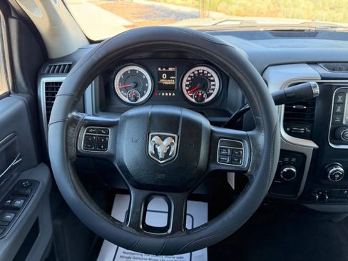 Used 2016 RAM 3500 SLT AWD/4WD image 21