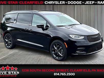 New 2026 Chrysler Pacifica Limited