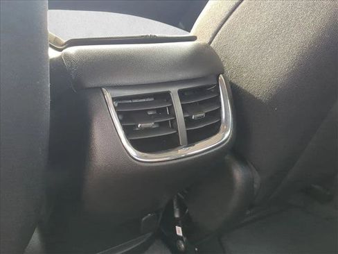 Certified 2025 Chevrolet Malibu LT image 16