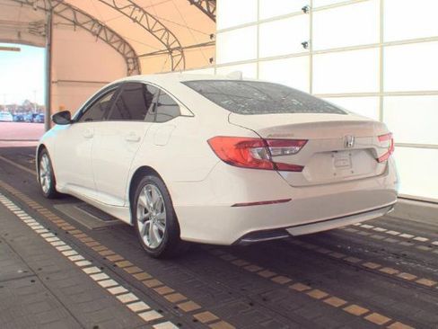 Used 2020 Honda Accord LX image 5