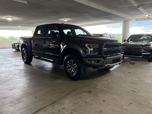Used 2018 Ford F150 Raptor w/ Equipment Group 802A Luxury AWD/4WD image 5