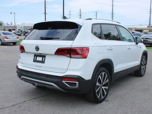 Used 2024 Volkswagen Taos SE FWD image 42
