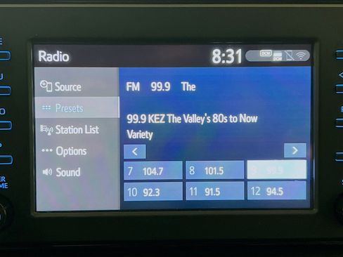 Used 2019 Toyota RAV4 XLE image 10