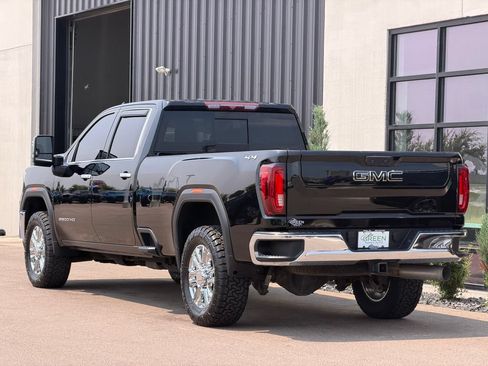 Used 2022 GMC Sierra 2500 SLT w/ SLT Convenience Package AWD/4WD image 3