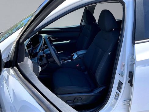 Used 2025 Hyundai Tucson SEL FWD image 3