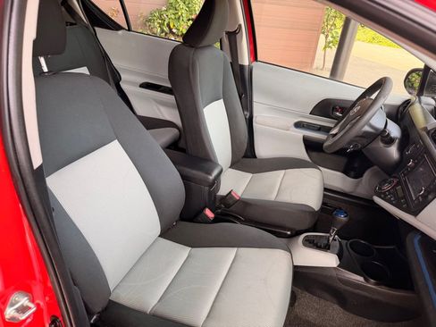 Used 2012 Toyota Prius C Three FWD image 17