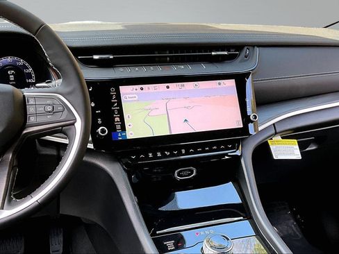 New 2026 Jeep Grand Cherokee Limited w/ Trailer Tow Package image 8