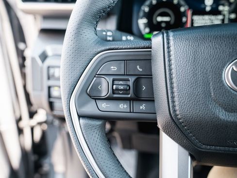 Certified 2020 Toyota 4Runner SR5 Premium w/ Moonroof Package image 16