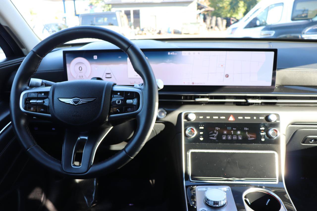 Used 2025 Genesis GV80 2.5T Standard AWD/4WD image 17